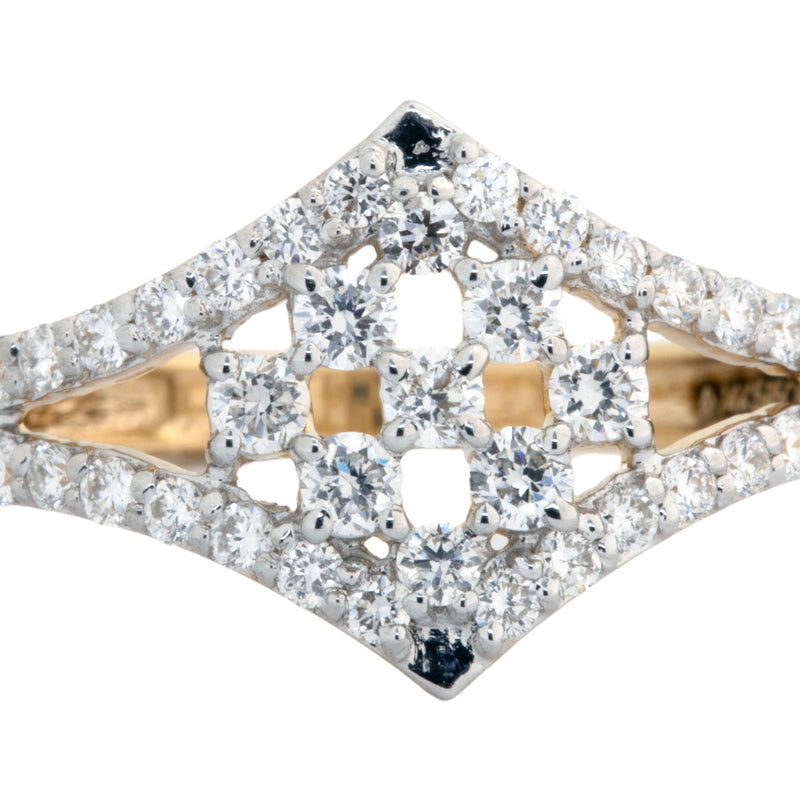 Lab Grown Diamond Ladies Ring 4LRSJ398