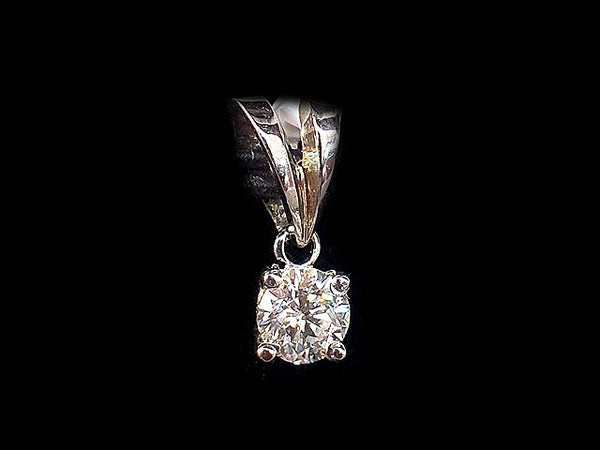 Diamond Pendant PNW077